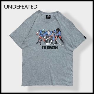 アンディフィーテッド(UNDEFEATED)の【UNDEFEATED】プリント TIL DEATH ロゴ Tシャツ イラスト(Tシャツ/カットソー(半袖/袖なし))