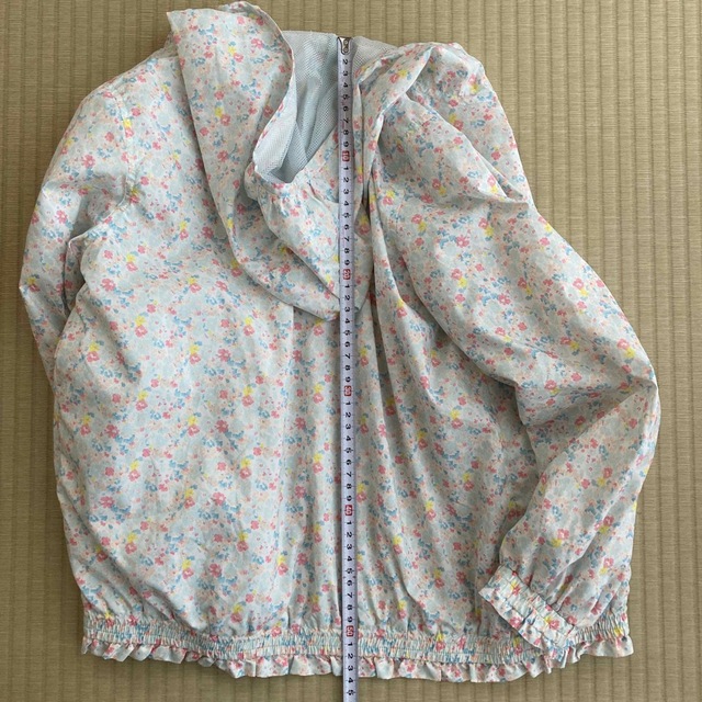 GU(ジーユー)のパーカー キッズ/ベビー/マタニティのキッズ服女の子用(90cm~)(ジャケット/上着)の商品写真