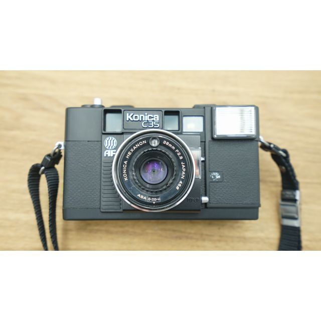 KONICA MINOLTA(コニカミノルタ)の8231 良品 Konica コニカ C35 AF 38mm 2.8 スマホ/家電/カメラのカメラ(フィルムカメラ)の商品写真