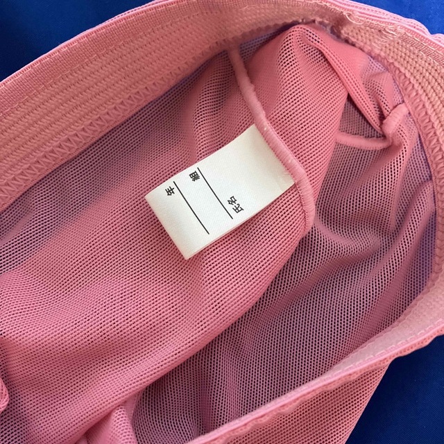水泳帽　スイミングキャップ　ピンク色 キッズ/ベビー/マタニティのキッズ服女の子用(90cm~)(水着)の商品写真