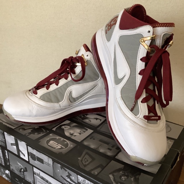 美品レア商品NIKE LEBRON 7 QS  MVP CZ8915-100