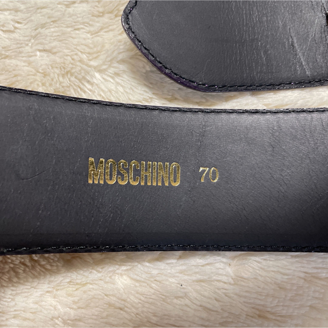 MOSCHINO(モスキーノ)の最終値下げ MOSCHINO ベルト パープル  レディースのファッション小物(ベルト)の商品写真