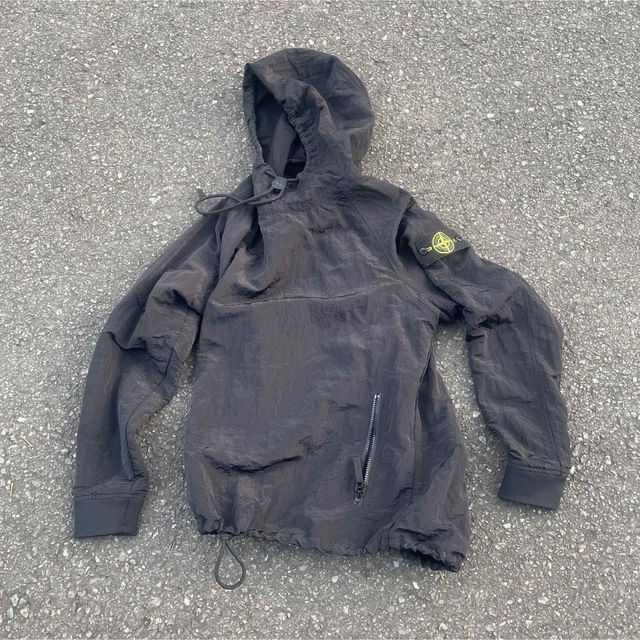 STONE ISLAND(ストーンアイランド)のうんチーズ様専用希stone island ナイロンメタル　ナイロンジャケット　 メンズのジャケット/アウター(ナイロンジャケット)の商品写真