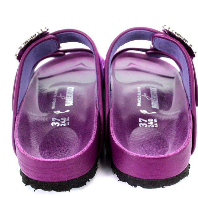 MANOLO BLAHNIK(マノロブラニク)のマノロブラニク サンダル スライド ベルベット 24cm 紫 レディースの靴/シューズ(サンダル)の商品写真