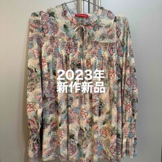 ヴィヴィアンタム　2023の新作ブラウス新品（1205）