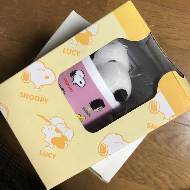 SNOOPY(スヌーピー)のSNOOPY スヌーピーマグカップ＆スヌーピーぬいぐるみキーホルダーセット インテリア/住まい/日用品のキッチン/食器(グラス/カップ)の商品写真