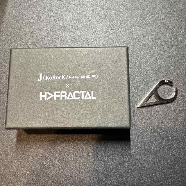 米津玄師 着用】J(KoRocK/WEBER)×H>FRACTAL イヤーカフの通販 by 米津玄師 着用】J(KoRocK/WEBER)×H>FRACTAL イヤーカフの通販 by