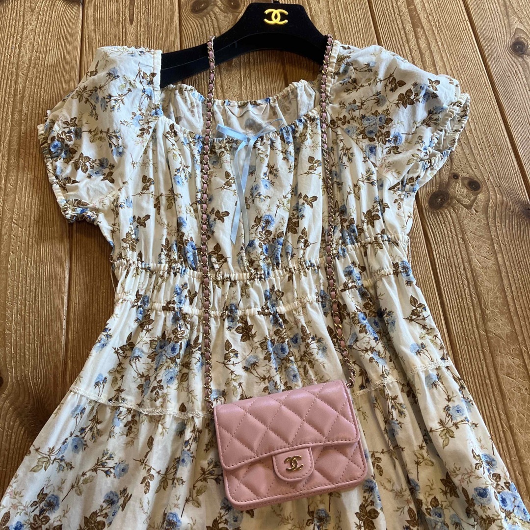 CHANEL(シャネル)のCHANEL🌹ミニチェーンバッグ💖カードケース💖ミニウォレット👛 メンズのバッグ(ショルダーバッグ)の商品写真