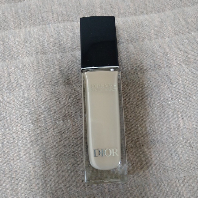 Dior(ディオール)のディオールスキン　フォーエヴァースキンコレクトコンシーラー コスメ/美容のベースメイク/化粧品(コンシーラー)の商品写真