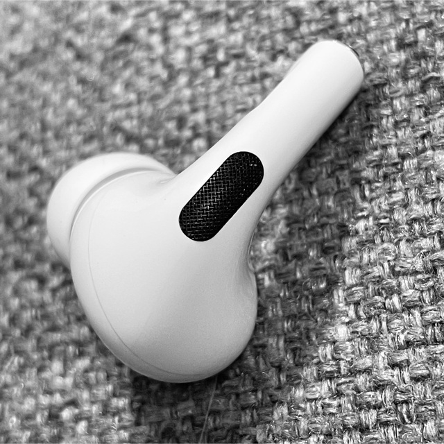 Apple - Apple AirPods Pro 片耳 R 片方 右耳 美品 704の通販 by のんs ...