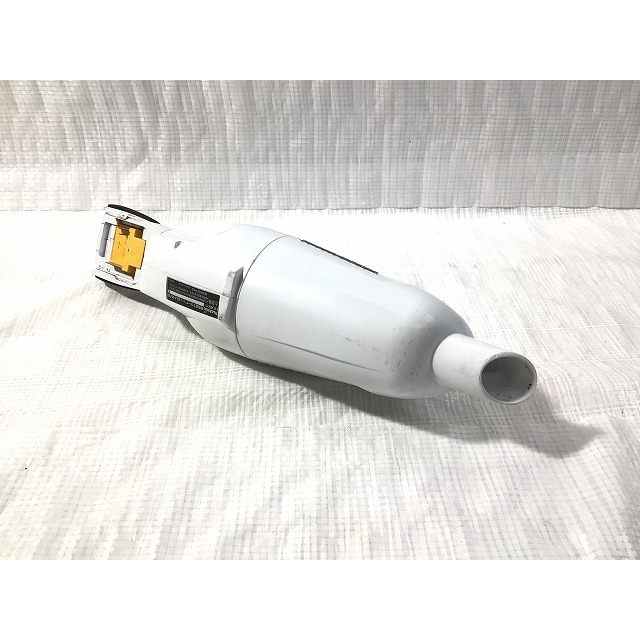 Makita(マキタ)の☆中古品☆makita マキタ 14.4V 充電式クリーナー CL141FD ホース ノズル バッテリー2個(BL1430B) 充電器(DC18RC)付 ハンディ 掃除機 69836 自動車/バイクのバイク(工具)の商品写真