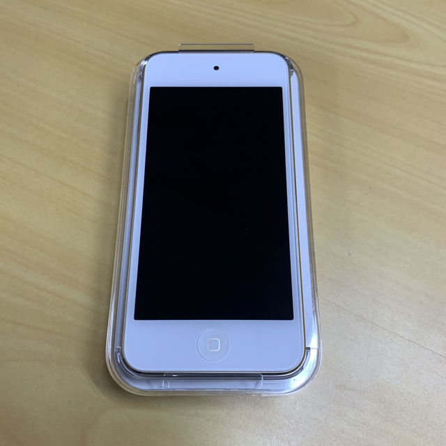 iPod touch(アイポッドタッチ)のiPod touch 第7世代　32gb ゴールド　中古 スマホ/家電/カメラのオーディオ機器(ポータブルプレーヤー)の商品写真