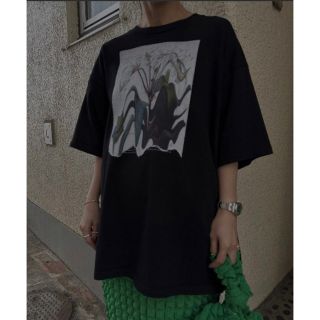 Ameri VINTAGE - ameri アメリDROOP FLOWER BIG TEEの通販｜ラクマ