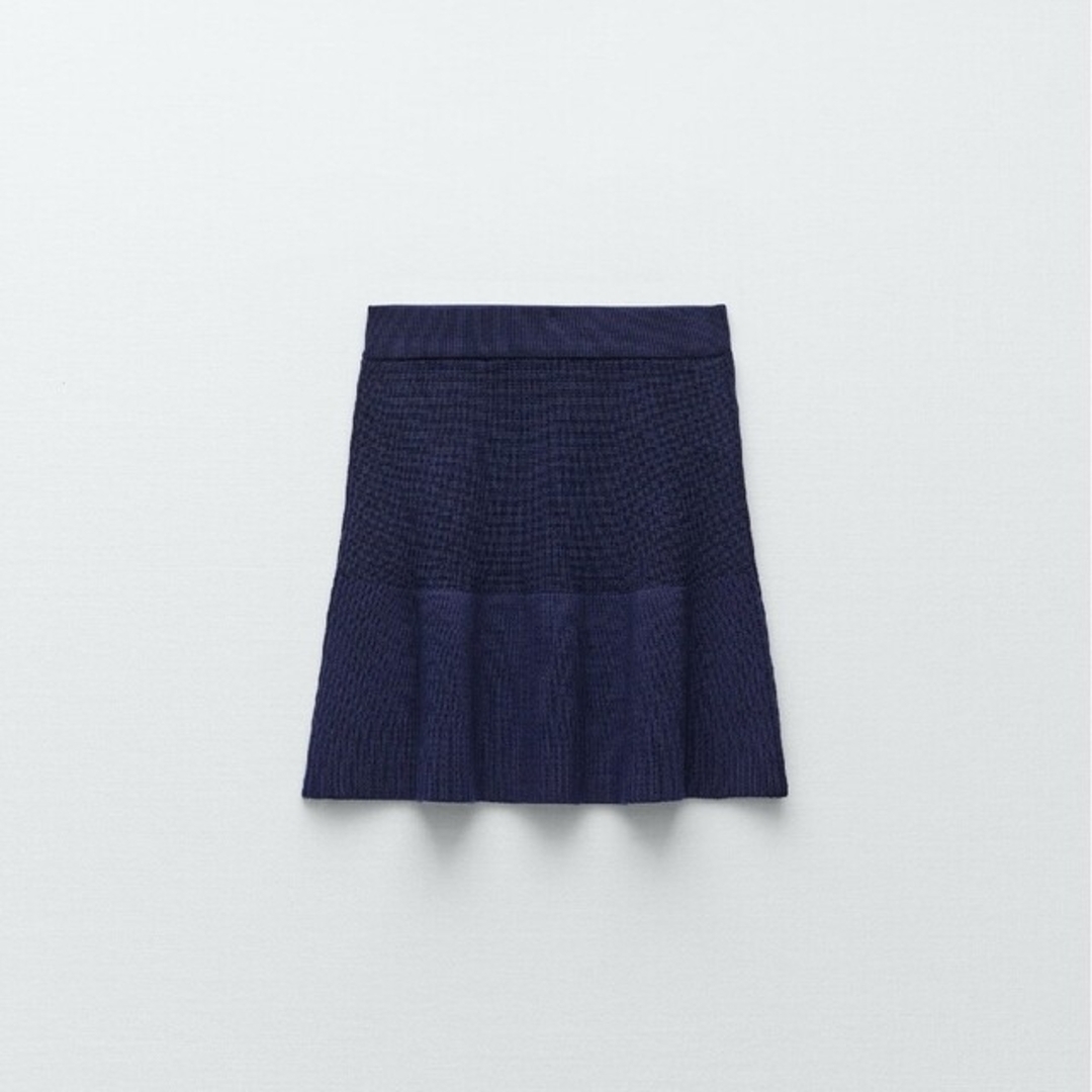 ZARA(ザラ)のZARA　フリルトリム ニット ミニスカート　Sサイズ　ネイビーブルー レディースのスカート(ミニスカート)の商品写真