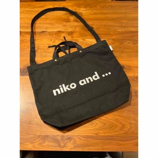 ニコアンド(niko and...)のニコアンド　トートバック　ショルダーバッグ　A4サイズ対応　ブラック(トートバッグ)