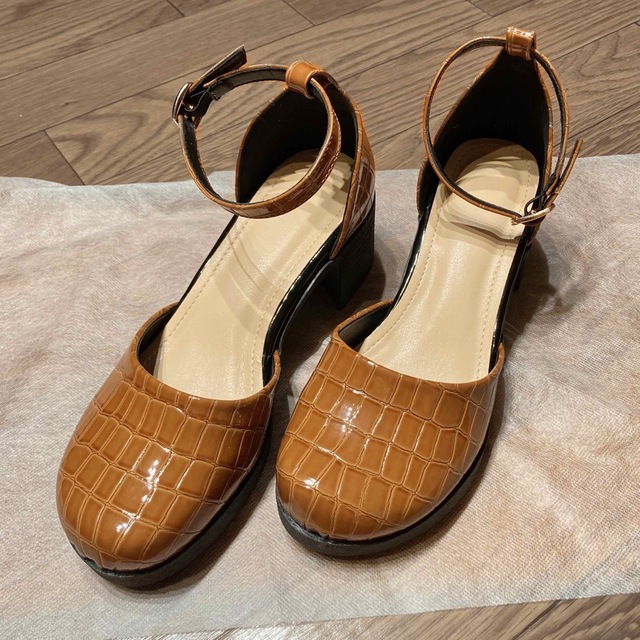 SHEIN クロコ柄パンプス レディースの靴/シューズ(ハイヒール/パンプス)の商品写真