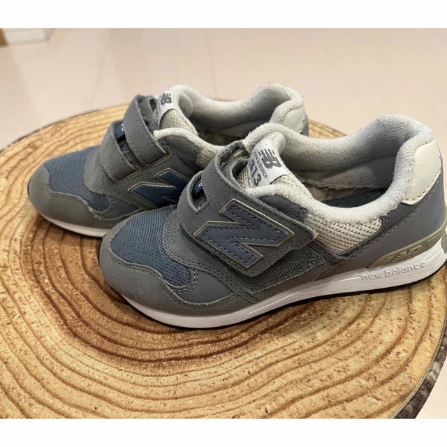 New Balance(ニューバランス)の子供の靴   NewBalance キッズ/ベビー/マタニティのキッズ靴/シューズ(15cm~)(スニーカー)の商品写真