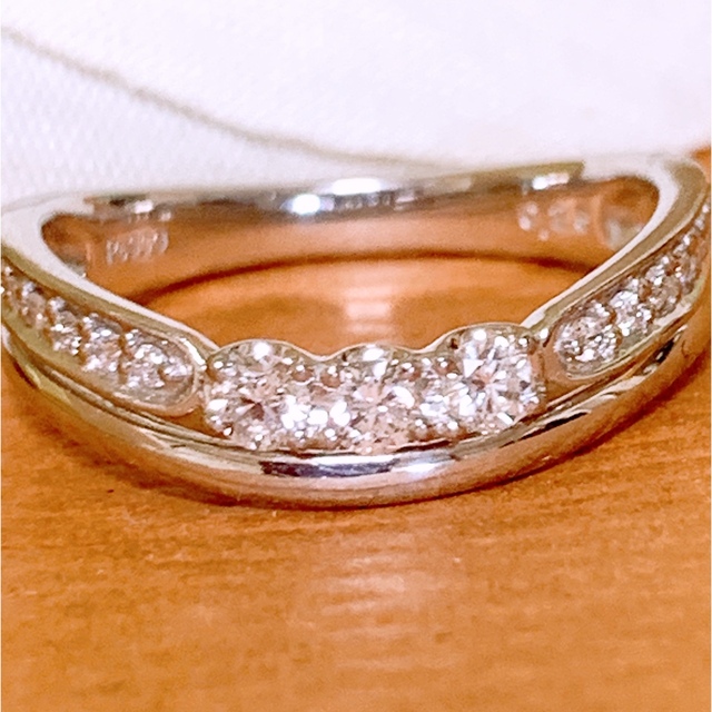 U字❗️D0.25CT✨プラチナ2連ダイヤリング　プラチナダイヤモンドリング レディースのアクセサリー(リング(指輪))の商品写真