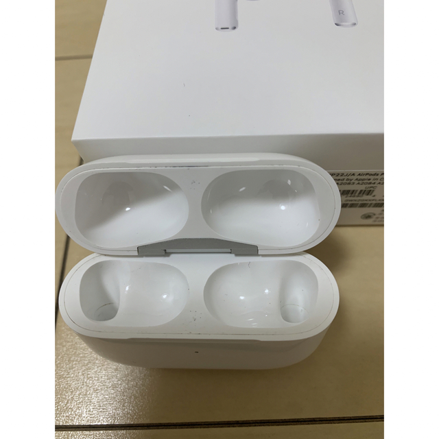 AirPods pro充電ケースのみ