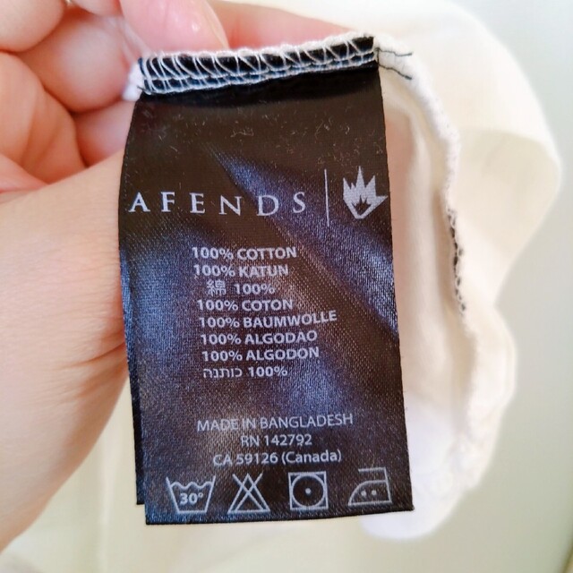 Afends(アフェンズ)のAFENDS 半袖　Tシャツ メンズのトップス(Tシャツ/カットソー(半袖/袖なし))の商品写真