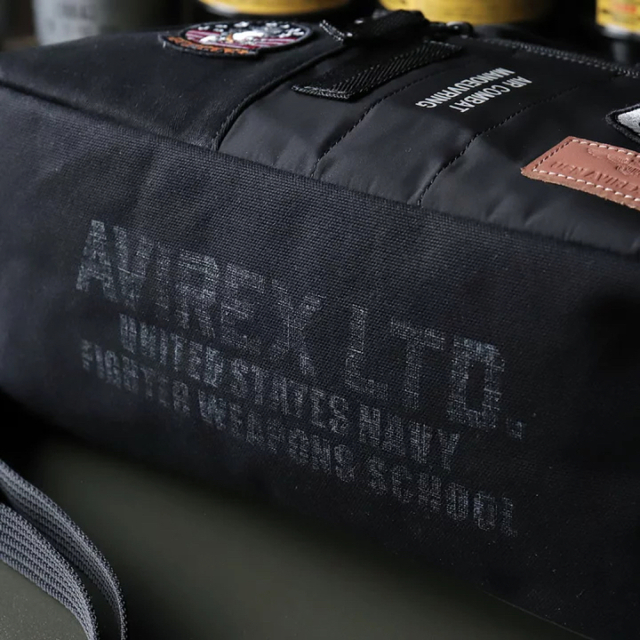 AVIREX(アヴィレックス)のボストンバッグ AVIREX 限定品 ショルダーバッグ 大人気 AVX3527J メンズのバッグ(ショルダーバッグ)の商品写真