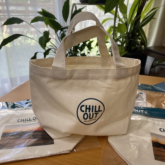 CHILL OUTチルアウト ミニトートバッグ レディースのバッグ(トートバッグ)の商品写真