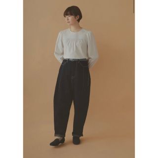 ミナペルホネン(mina perhonen)のミナペルホネン always テーパードデニム 2022-23a/w 38サイズ(デニム/ジーンズ)