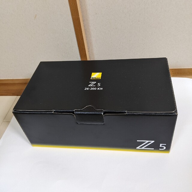 【未使用】Nikon（ニコン） Z5 NIKKOR Z 24-200 kitミラーレス一眼