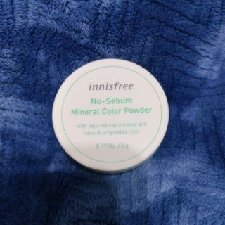 イニスフリー(Innisfree)のイニスフリー ノーセバム ミネラルカラーパウダー 2 グリーン(フェイスパウダー)