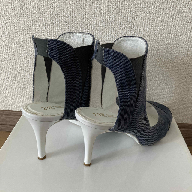 靴/シューズ 【極美品】【値下げ】23区☆オープントゥ☆ブーツ☆デニム