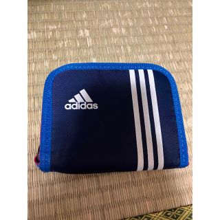 アディダス(adidas)のadidas★アディダス★ファスナー折りたたみ財布(財布)