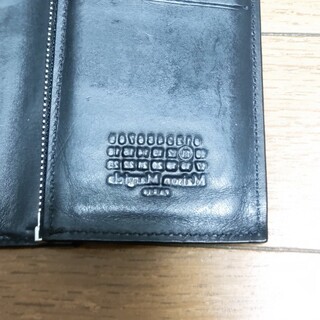 メゾンマルジェラ イタリア製２つ折り財布 小銭入れ＆カード入れ取り外し可能