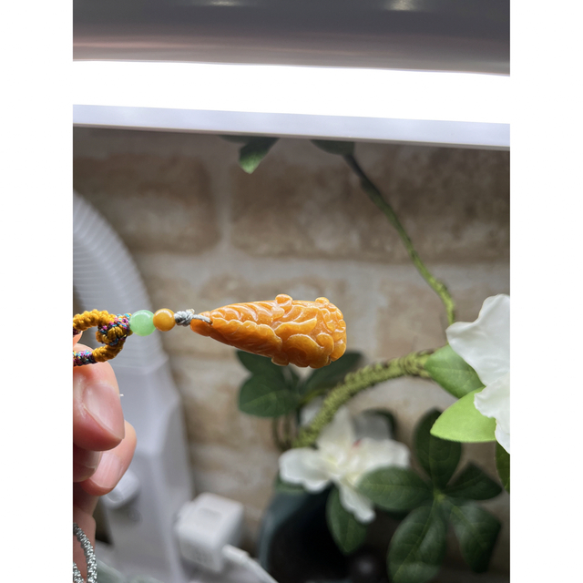 高品質❣️美品❣️ミャンマー産A貨翡翠 大金運を招く黄翡翠手彫リ白菜