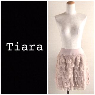 ティアラ(tiara)の❤️送料込❤️Tiara 多段レーススカート ティアラ(ひざ丈スカート)