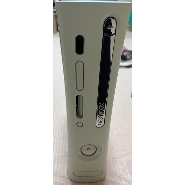 Xbox360(エックスボックス360)のxbox360 本体 ソフト 付属品 セット ワイヤレスコントローラー リモコン エンタメ/ホビーのゲームソフト/ゲーム機本体(家庭用ゲーム機本体)の商品写真