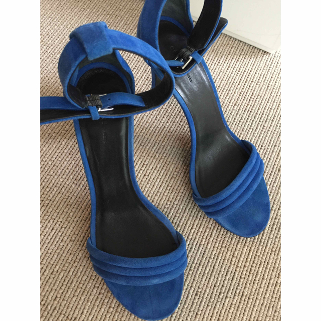Celine フィービー サンダル 36 Celine フィービー サンダル 36
