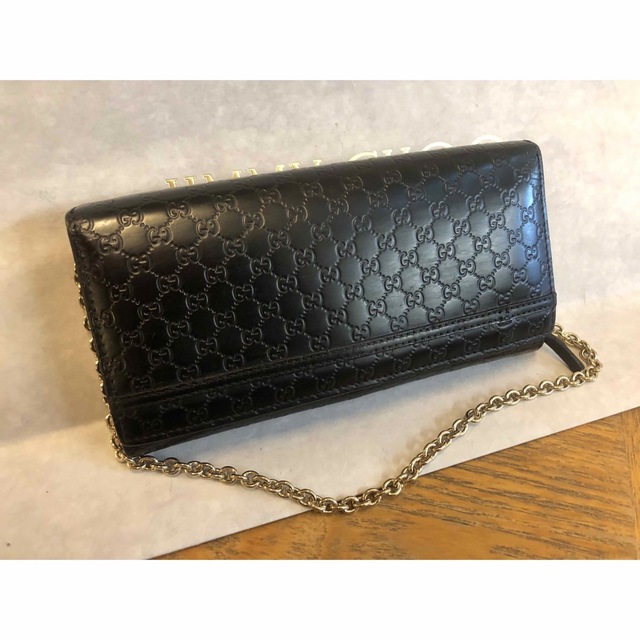 Gucci(グッチ)の【美品】GUCCI グッチ  ゴールドチェーン 長財布 シマライン ブラック レディースのファッション小物(財布)の商品写真