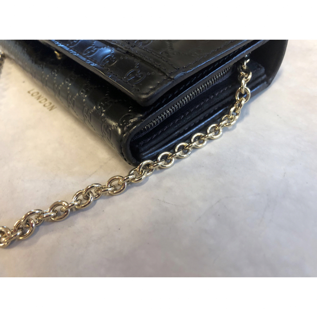 Gucci(グッチ)の【美品】GUCCI グッチ  ゴールドチェーン 長財布 シマライン ブラック レディースのファッション小物(財布)の商品写真