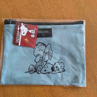 スヌーピー(SNOOPY)のスヌーピー　フラット　ポーチ(ノベルティグッズ)