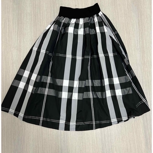イデアルーチェ　ウエストリブチェックスカート（ブラック） レディースのスカート(ロングスカート)の商品写真