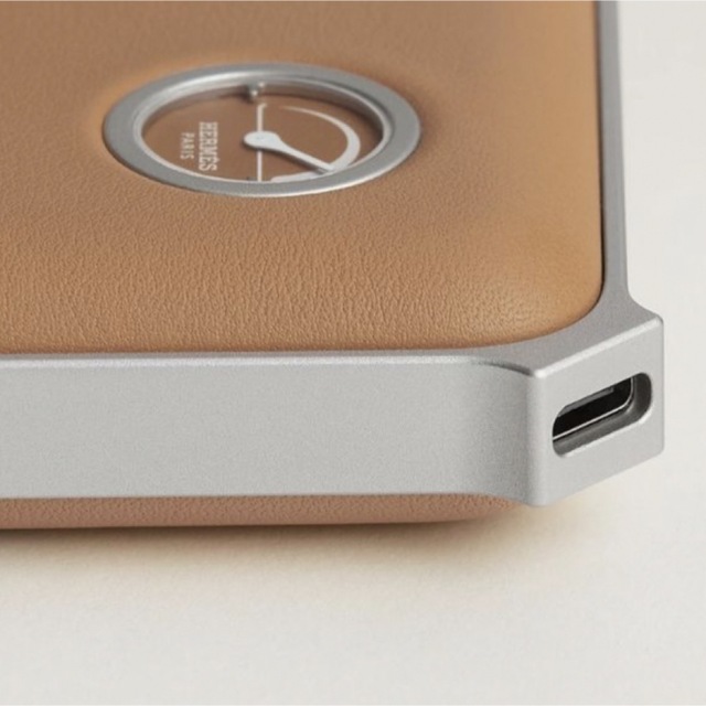 入手困難❣️正規エルメスモバイルバッテリー 充電器 | www.jarussi.com.br