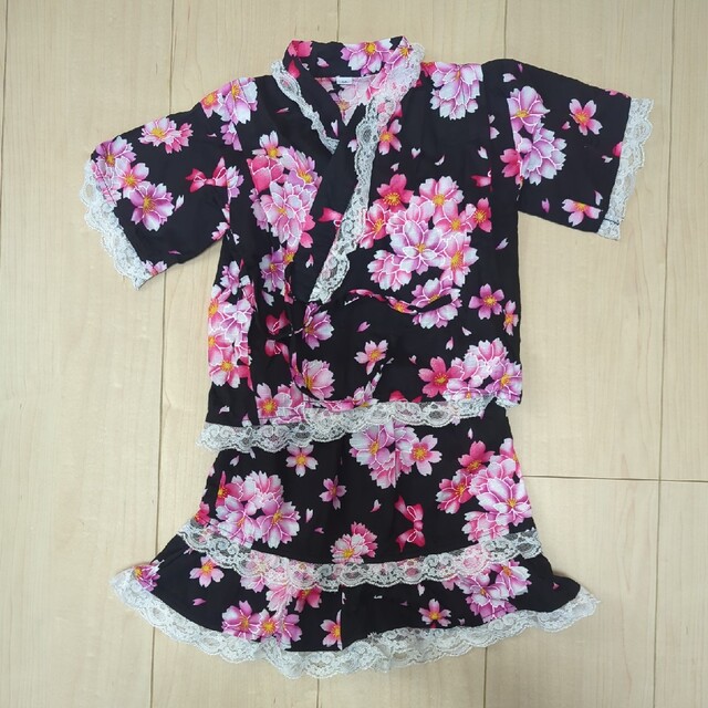 【サイズ95】花柄レース甚平（スカートタイプ） キッズ/ベビー/マタニティのキッズ服女の子用(90cm~)(甚平/浴衣)の商品写真