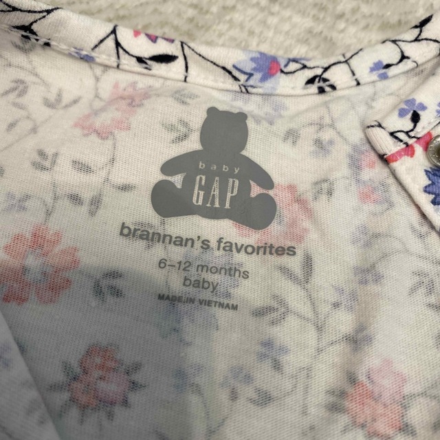 babyGAP(ベビーギャップ)の引越しのためお値下げかのう様　ベビー服　baby GAP  キッズ/ベビー/マタニティのベビー服(~85cm)(ロンパース)の商品写真