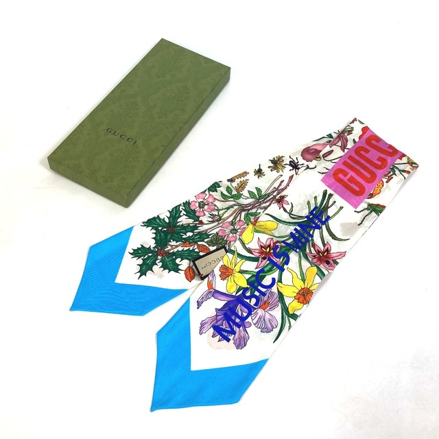 GUCCI - グッチ GUCCI ネックボウ 678992 100周年 フローラ 花柄 GUCCI - グッチ GUCCI ネックボウ 678992 100周年 フローラ 花柄
