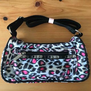 レスポートサック(LeSportsac)のレスポートサック　豹柄のバッグ(ショルダーバッグ)