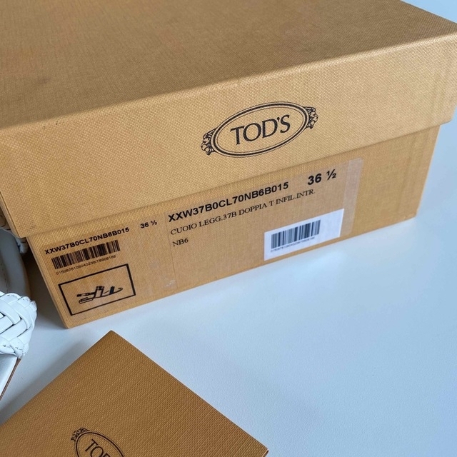 TOD'S(トッズ)の［新品未使用］TOD'Sサンダル レディースの靴/シューズ(サンダル)の商品写真