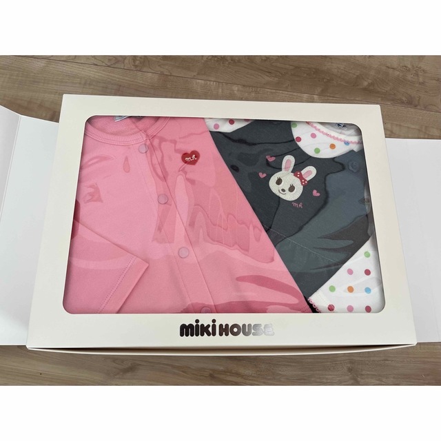 mikihouse(ミキハウス)の♡新品未使用♡ミキハウス スカート Tシャツ カーディガン　70cm  80cm キッズ/ベビー/マタニティのベビー服(~85cm)(Ｔシャツ)の商品写真