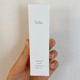 【新品未使用】iniks アドバンスバリア デイエッセンス(美容液)