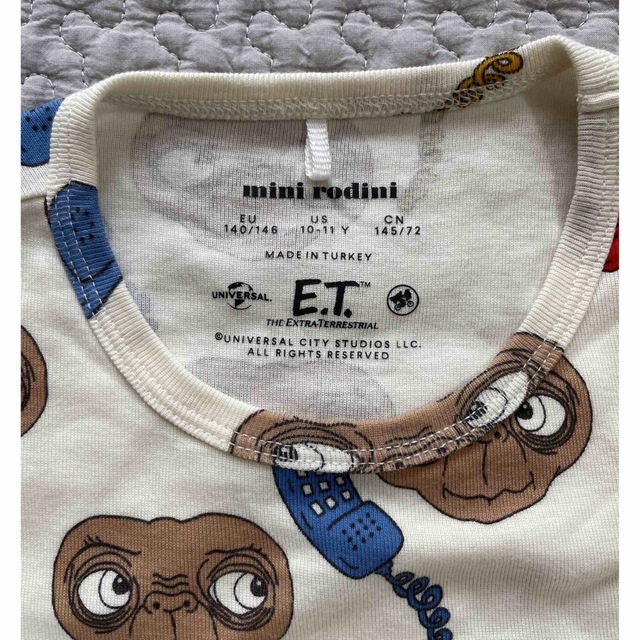 mini rodini E.T. Tシャツ　140〜146cm キッズ/ベビー/マタニティのキッズ服女の子用(90cm~)(Tシャツ/カットソー)の商品写真