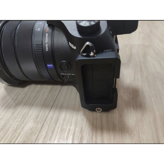 SONY Cyber−Shot RX DSC-RX10M4